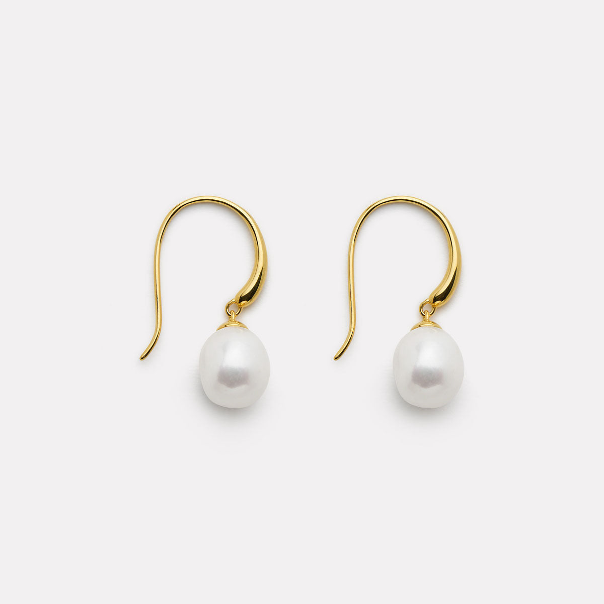 Ocean Glow Pearl Earrings