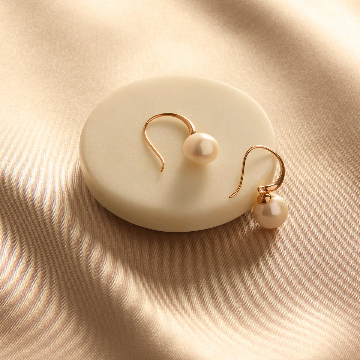 Ocean Glow Pearl Earrings
