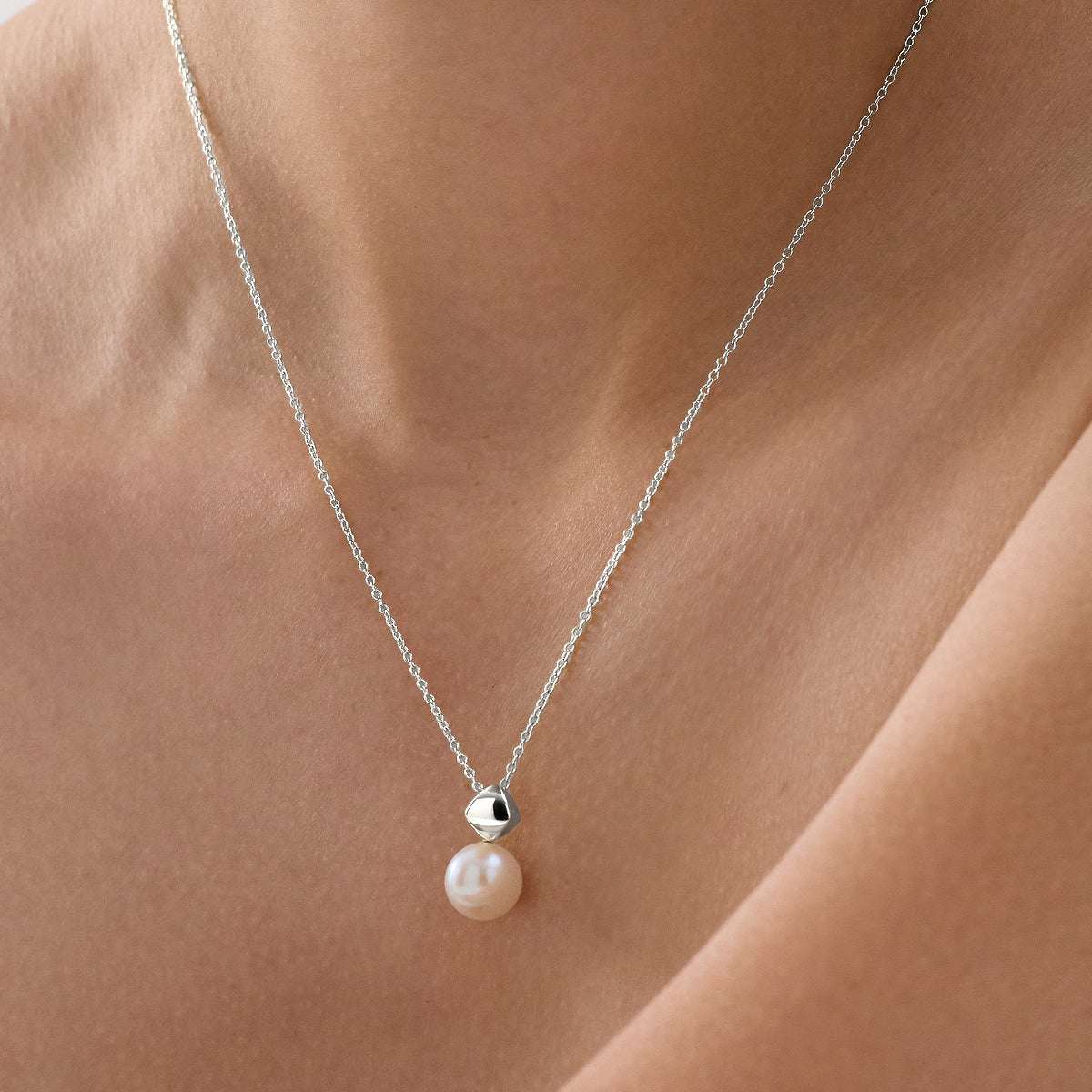 Mirage Pearl Necklace