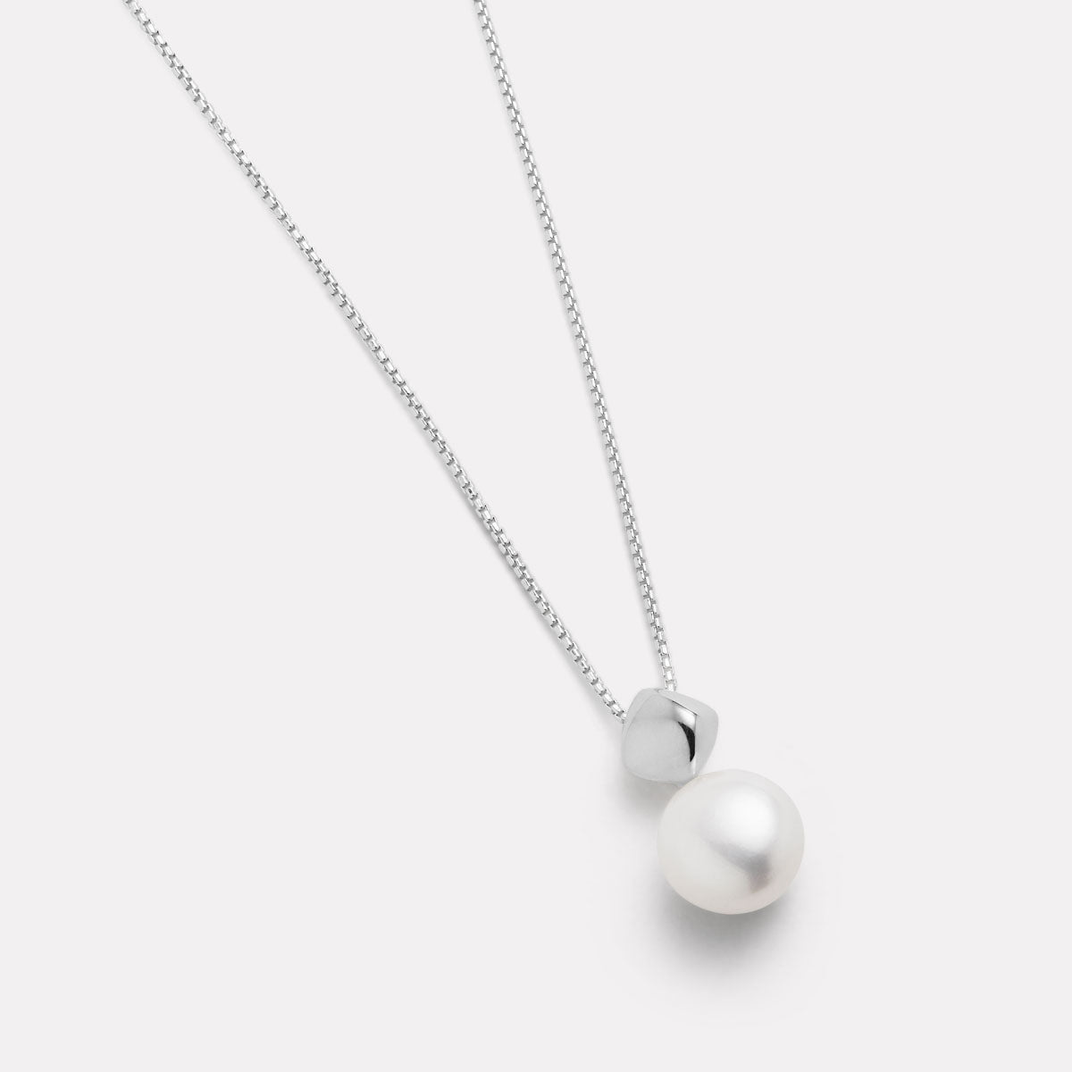 Mirage Pearl Necklace