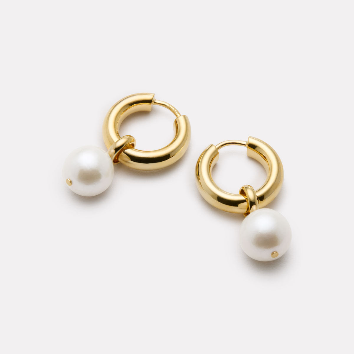 Ms Perla Earrings
