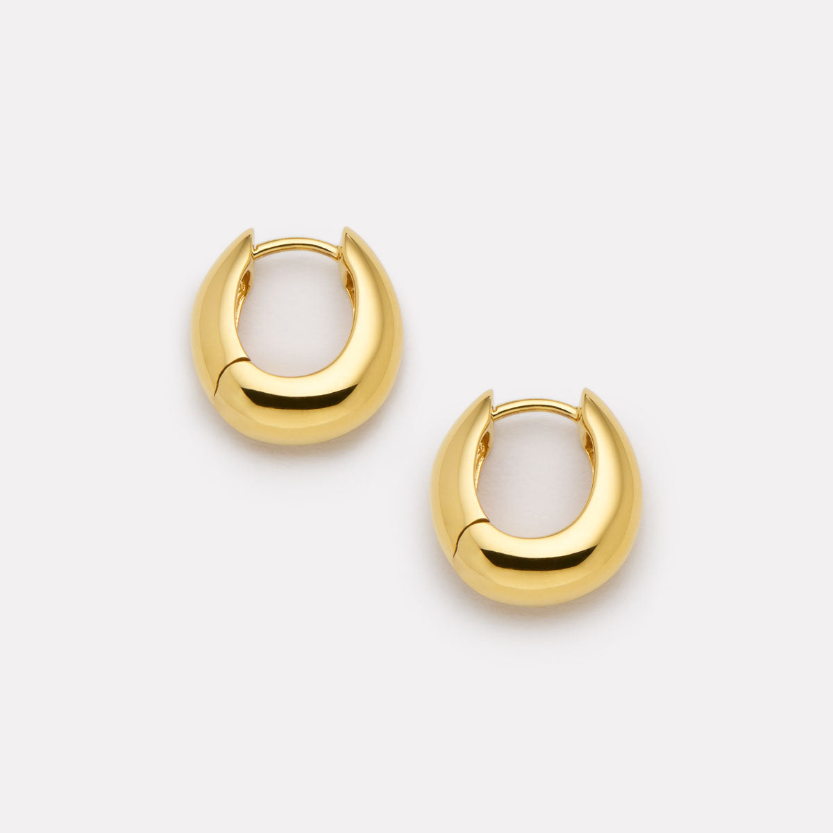 Arco Huggie Earrings
