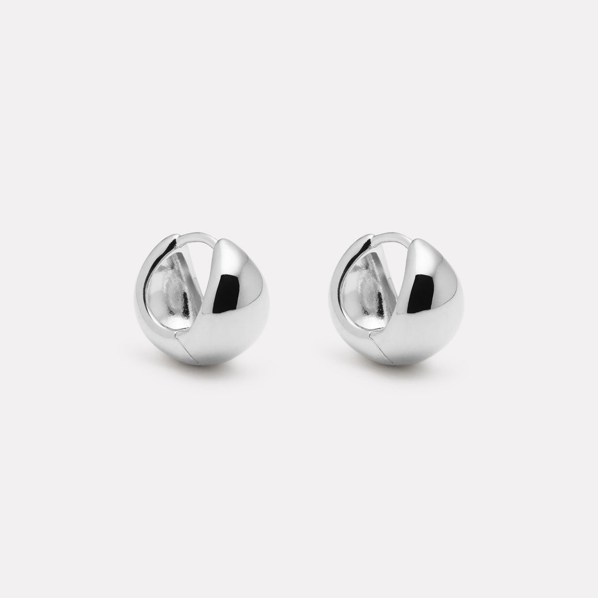 La Muse Huggie Earrings