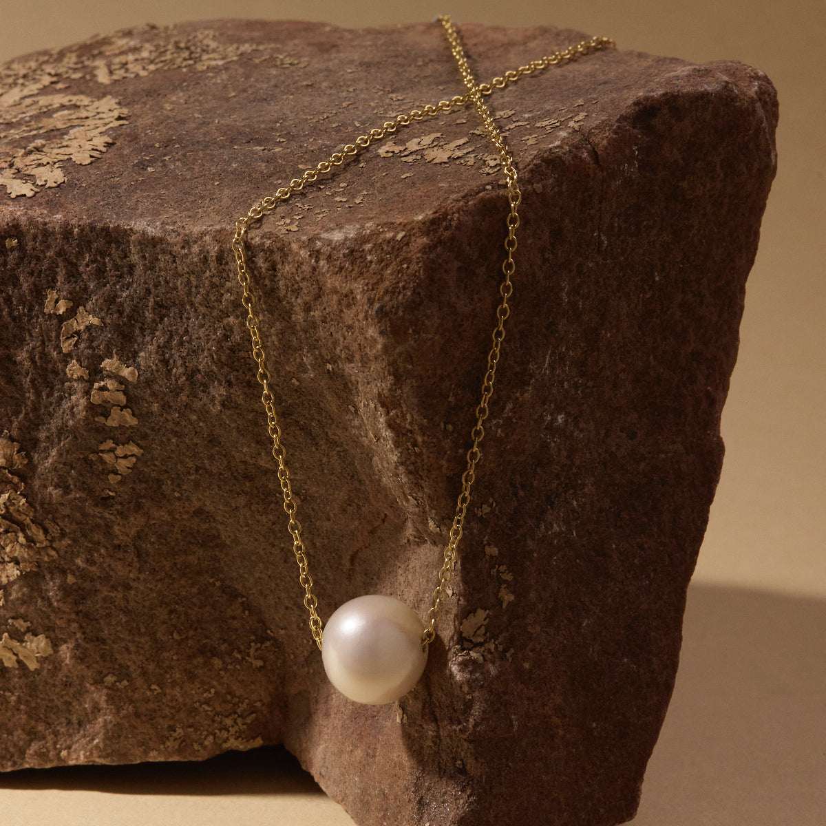 Whirlpool Pearl Necklace