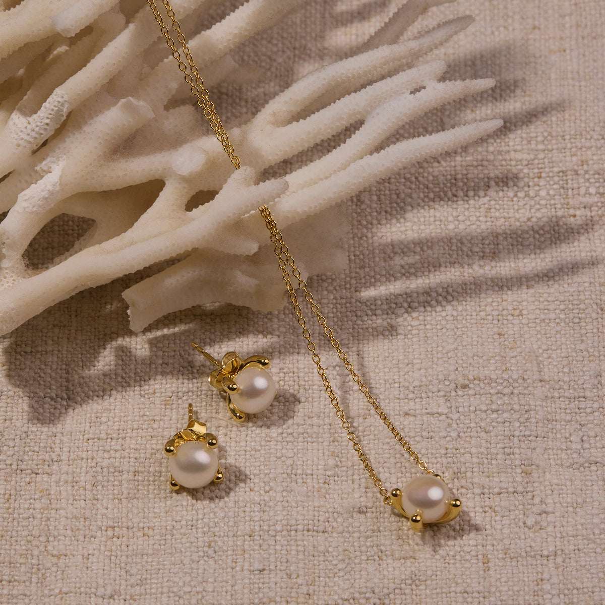 Moana Pearl Necklace