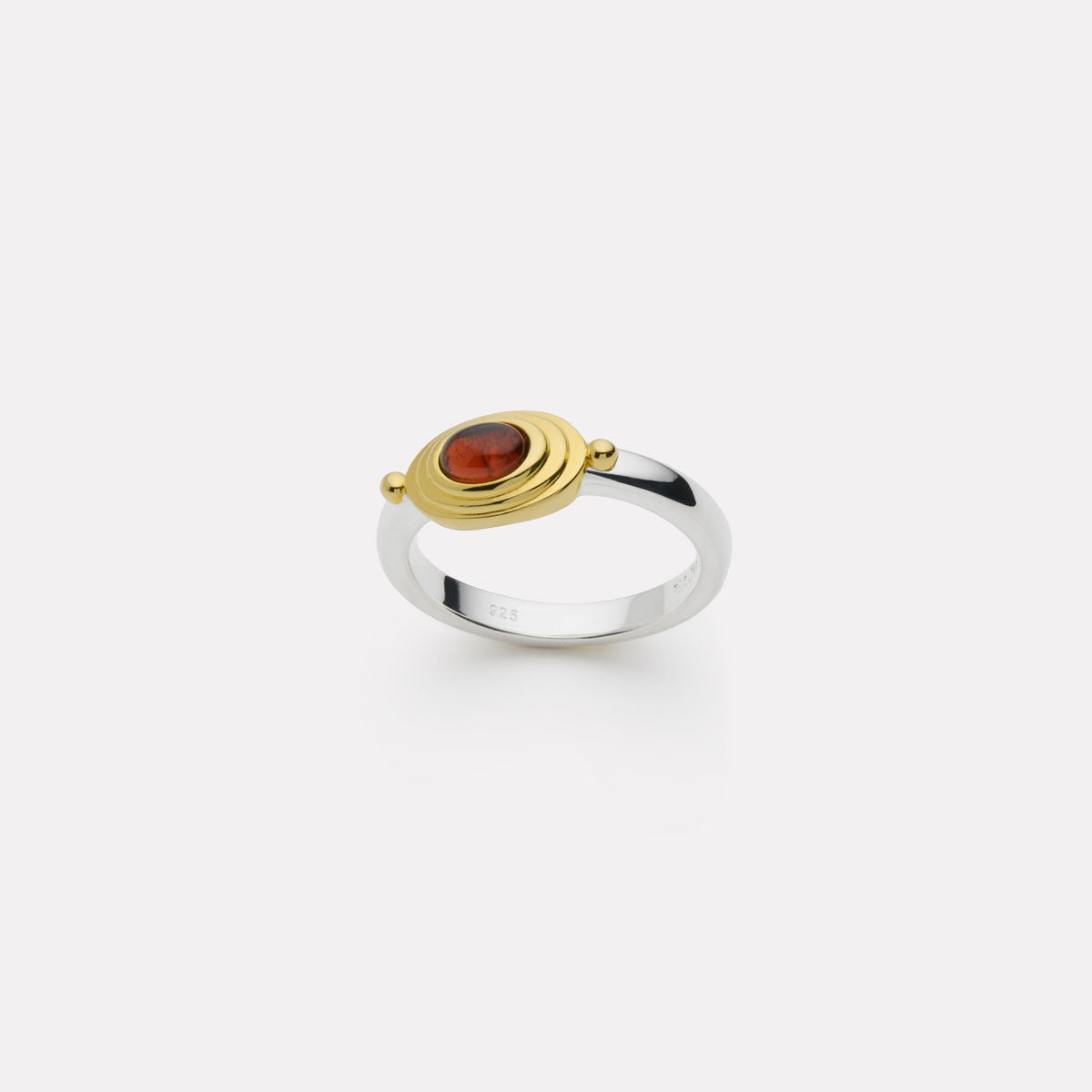 Horizon Garnet Ring