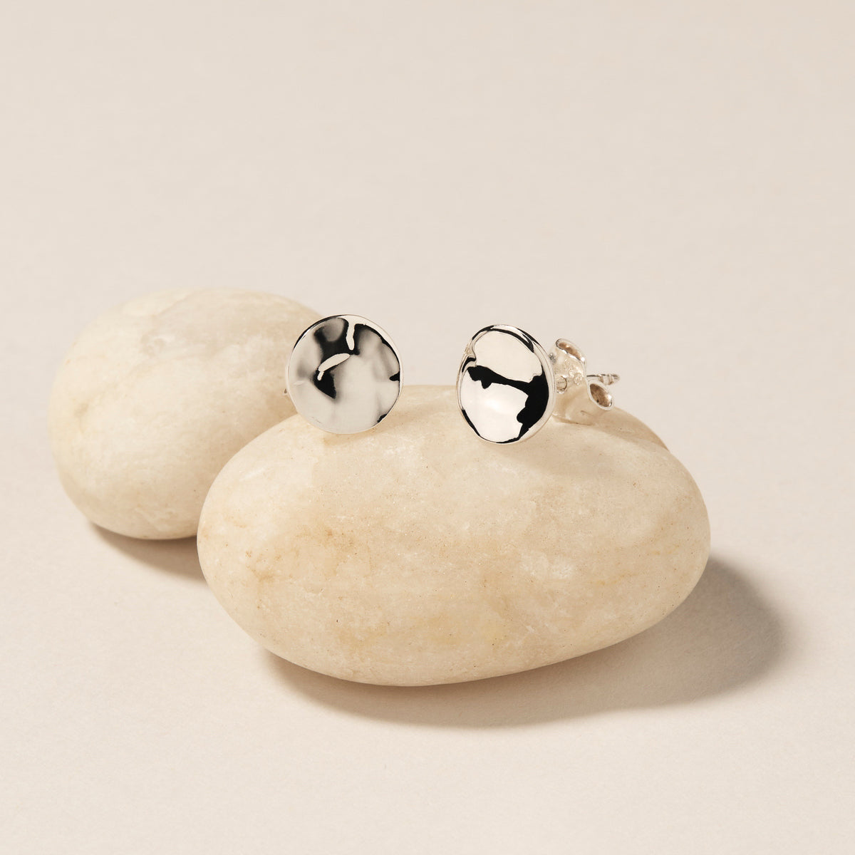 Double Beat Stud Earrings